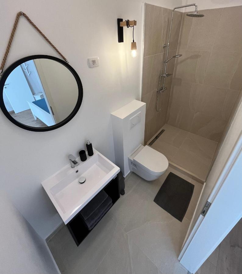 Apartment Check In Pula Exterior photo