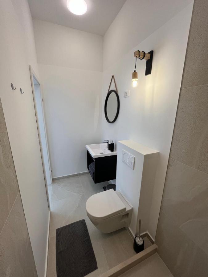 Apartment Check In Pula Exterior photo