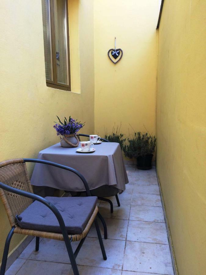 Apartment Check In Pula Exterior photo