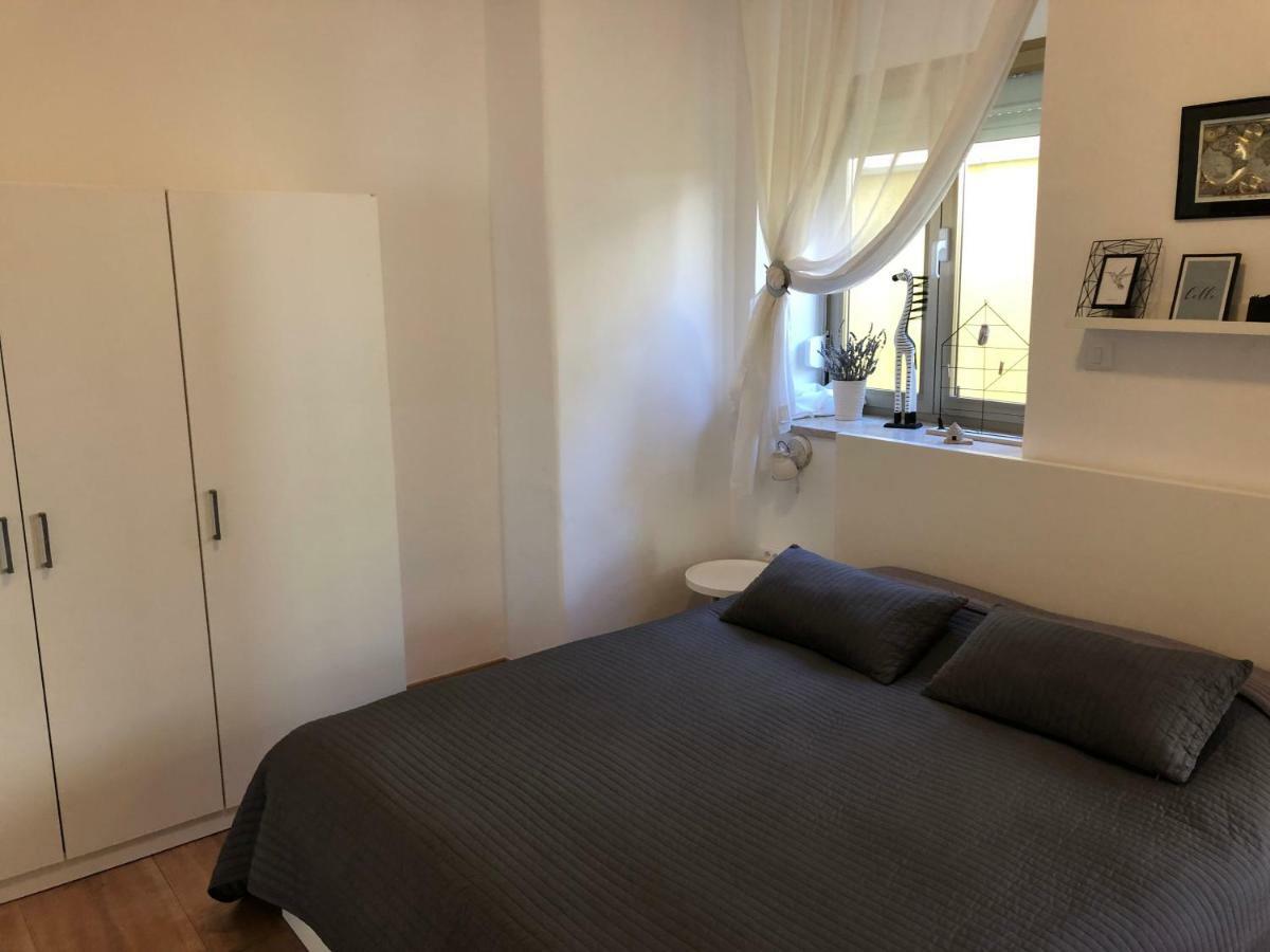 Apartment Check In Pula Exterior photo